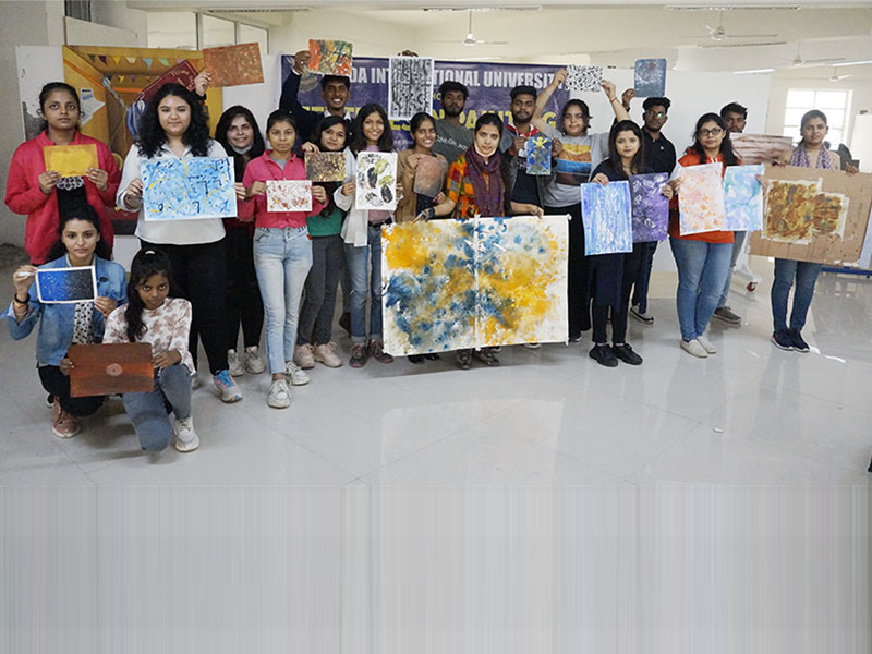 The School of Fine Arts (SFA) Noida International University organised a one day workshop