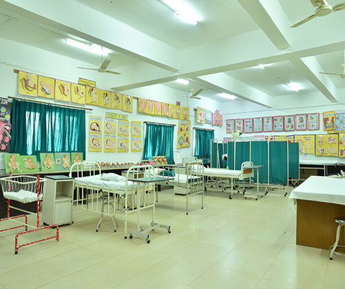 Best Nursing College in Delhi-NCR : NIU